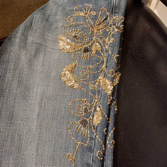 Embroidered Sequins Jeans - Picture 7 of 8